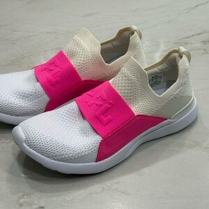 APL Bliss APL x FP Women’s TechLoom Bliss, Fusion Pink, & White - US 8